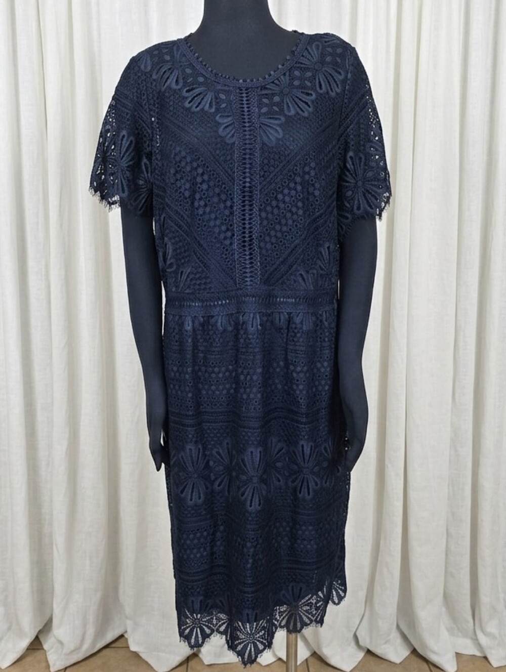 City Chic Navy Crochet Lace Midi Dress with Scalloped Hem